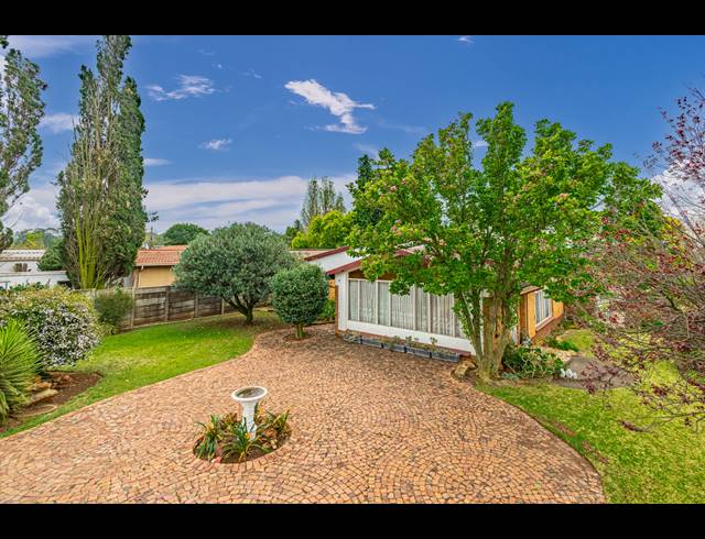 3 BEDROOM HOUSE FOR SALE IN BRENTHURST